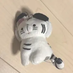 ぺろんと陽気な肉食獣のぬいぐるみ