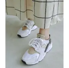 nikeハラチ