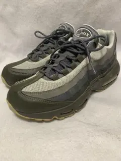 美品 Nike Air Max 95 カーキ 26cm