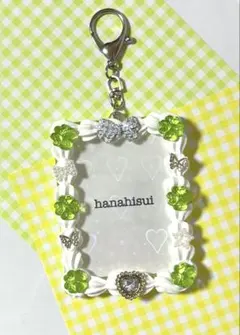 No.177 トレカケース　ホイップデコ　キーホルダー　白　ホワイト　クローバー