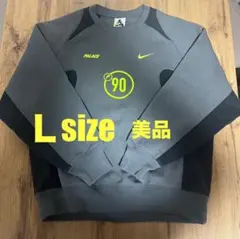 PALACE x Nike Total P90 Crew 