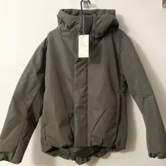 タグ付き未使用。無印良品　防風撥水中わたフードジャケット　ダークモカブラウン　S