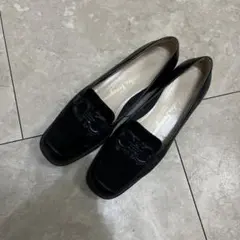 サルバトーレ・フェラガモ　パンプス　6号