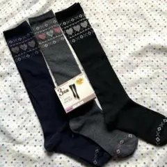 新品 ハート柄　ハイソックス 23〜25cm 3足 レディースハソックス