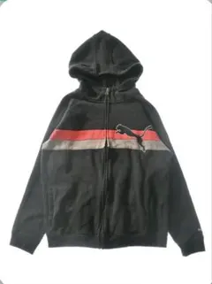 PUMAストライプデザイン 黒パーカー