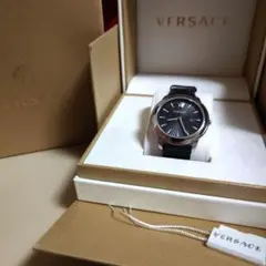 VERSACE ブラックレザー 腕時計のサムネイル