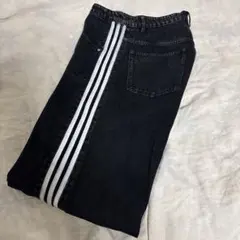 adidas Originals デニムパンツ ブラック 3ストライプのサムネイル