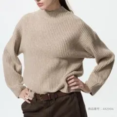 ユニクロ　スフレヤーンモックネックセーター