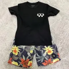Quiksilver 半袖ラッシュガードと花柄水着セット 130