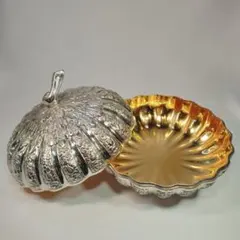 かぼちゃ型ボンボニエール（菓子器・小物入れ) かぼちゃ型ボンボニエール（菓子器・小物入れ) - メルカリ