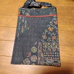 Item thumbnail for item e942480d-d8ee-44ad-9741-61f529618d72