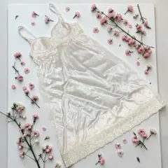 【美品】レーストリム A80 スリップ 花柄 アイボリー Mサイズ　s162