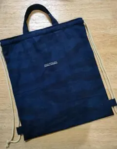 ハンドメイド　持ち手付きナップサック　大きめ体操着袋　切替なし　青系迷彩柄