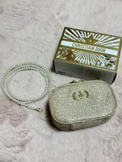 Dior♡ホリデーゴールド限定ポーチ♡ パールストラップ付