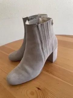 Item thumbnail for item c82fe19b-4015-45f3-bdd9-8855cbfb80f8