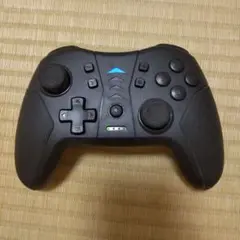 美品★switch専用★ワイヤレスコントローラー★黒★通電、充電確認済み！
