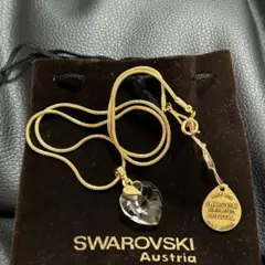 Swarovski ハート型クリスタルネックレス