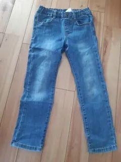 Item thumbnail for item 067a57c2-ed3d-44e8-8f5f-728ca234698d