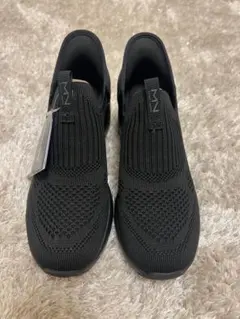 SKECHERS ブラック ハンズフリー　スリップインズ　スニーカー