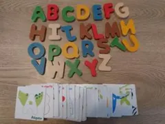 アルファベットブロックとカードセット