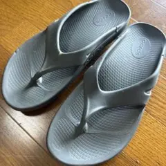 OOFOS リカバリーサンダル グレーのサムネイル
