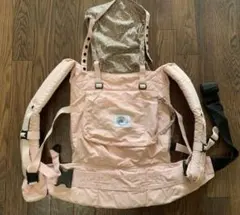 エルゴ　リバティ　花柄　ピンク　抱っこ紐