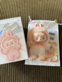 【正規品】ポップマート ラブブ ビッグイントゥ　エナジー ハピネス