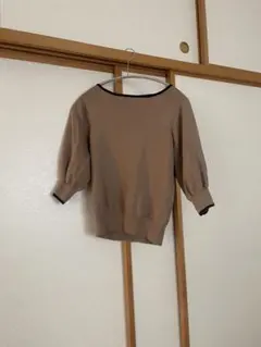 Natural Beauty Basic ベージュ トップス 半袖