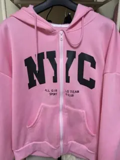 NYCピンクパーカー