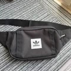 adidas ボディバッグ・ウエストポーチ 黒