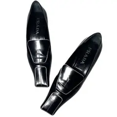 90s PRADA Square toe pumpsのサムネイル