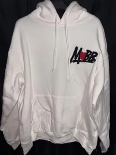 MOBB 刺繍入りホワイトパーカー 裏起毛