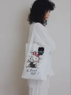 HELLO KITTY × Ameri TOTE BAG 【ホワイト】のサムネイル