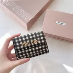 2026年最新】miumiuギンガムチェックの人気アイテム - メルカリ