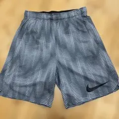 NIKE ナイキ　トレーニング　ドライフィット　ハーフパンツ　Sのサムネイル