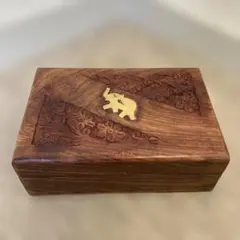 ヴィンテージ インド木製彫刻小物入れ 収納ボックス 真鍮の象の象嵌