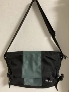 ショルダーバッグ