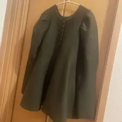 カデュネ　ペプラム　ニット　川上桃子さんコラボ　カーキ