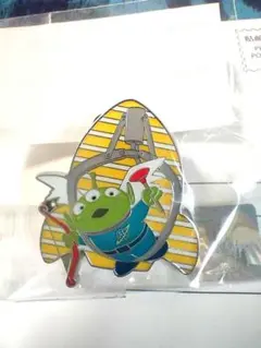 上海ディズニー　未開封トイ・ストーリーピンバッジ