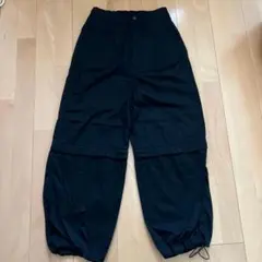 ブラックカーゴパンツ ドローストリング付き