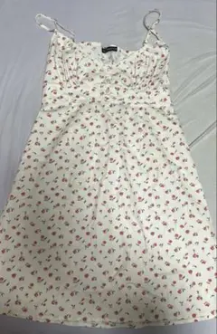 Brandy Melville 花柄 キャミ ワンピース