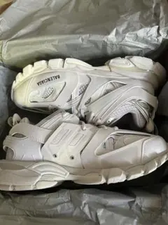 Item thumbnail for item 47061a20-062b-4183-9ffc-ba0de49ad722