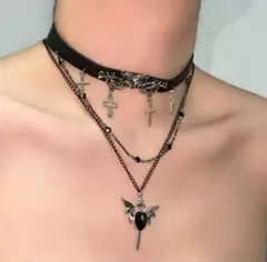 チョーカー　ハート　ネックレス　ブラック　クロス　黒　パンク　地雷系