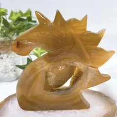 【天然石】瑪瑙 大きめユニコーン カービング