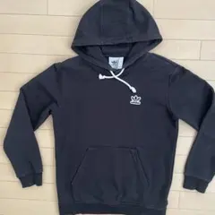 adidasパーカー、ブラック、メンズMサイズ