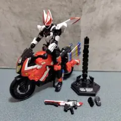 装動 仮面ライダーギーツ マグナムブースト フォーム ブーストライカー