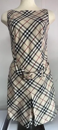 Burberry ノースリーブワンピースのサムネイル