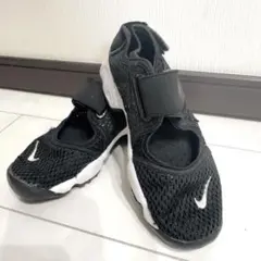 【美品】Nike キッズサンダル ブラック 19センチ