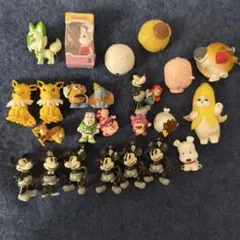 d*2様 ディズニー ポケモンバスボール　ガチャガチャなどまとめ売り