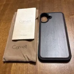 iPhone16Plus用　Carveit 木製風ハードケース